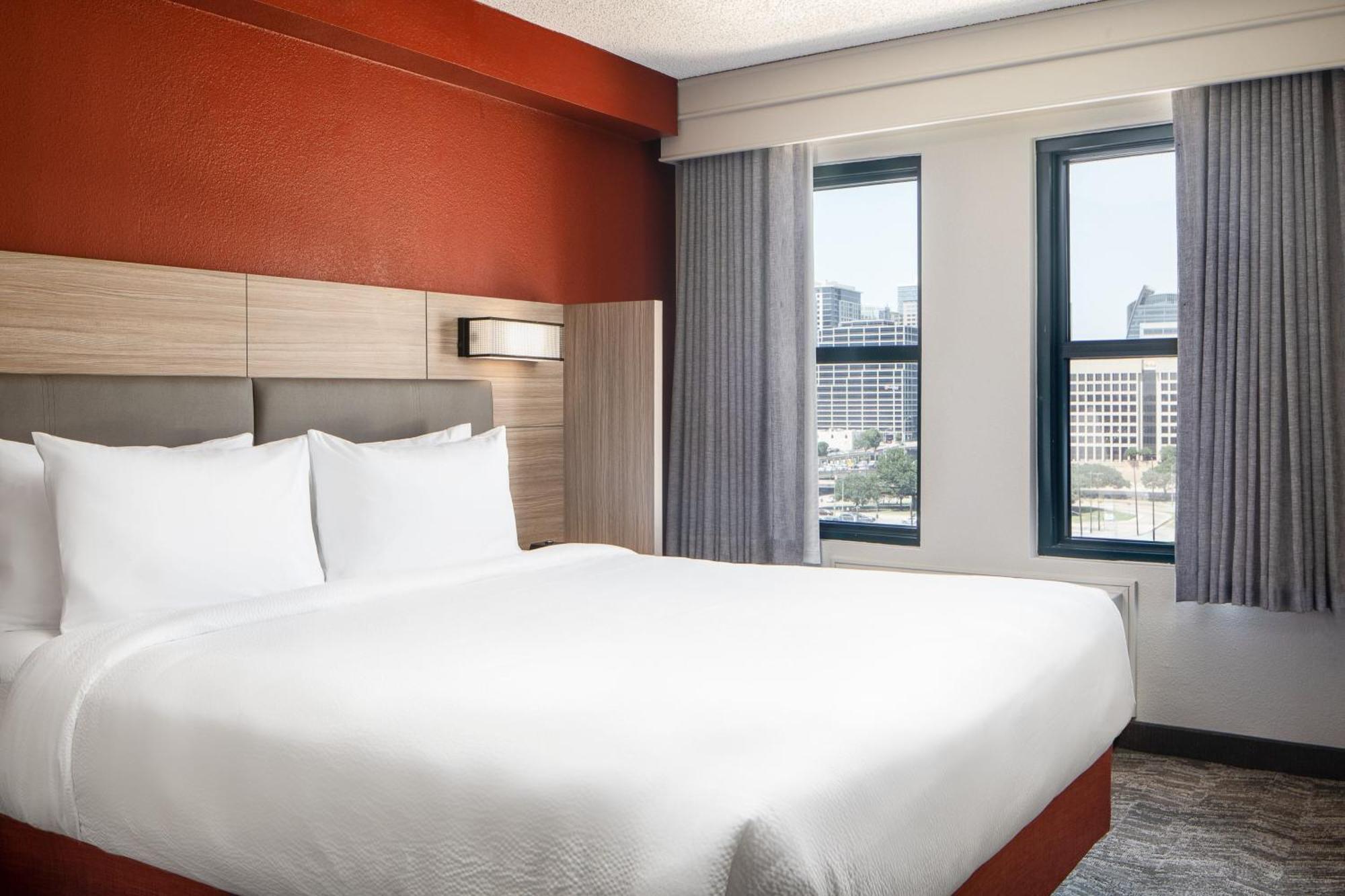 Springhill Suites By Marriott Dallas Downtown / West End Esterno foto