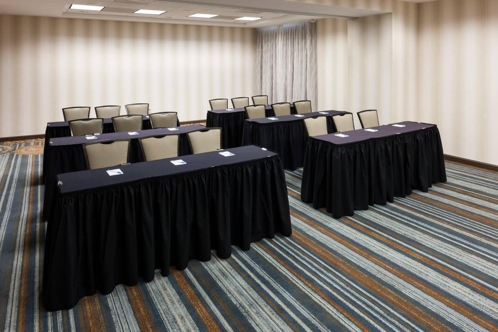 Springhill Suites By Marriott Dallas Downtown / West End Esterno foto