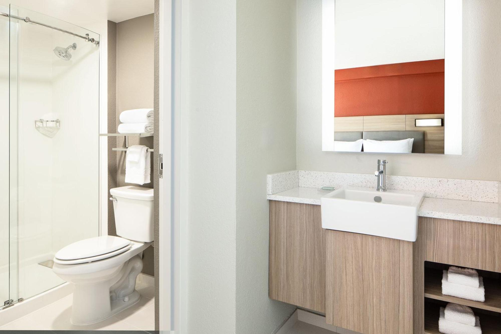Springhill Suites By Marriott Dallas Downtown / West End Esterno foto