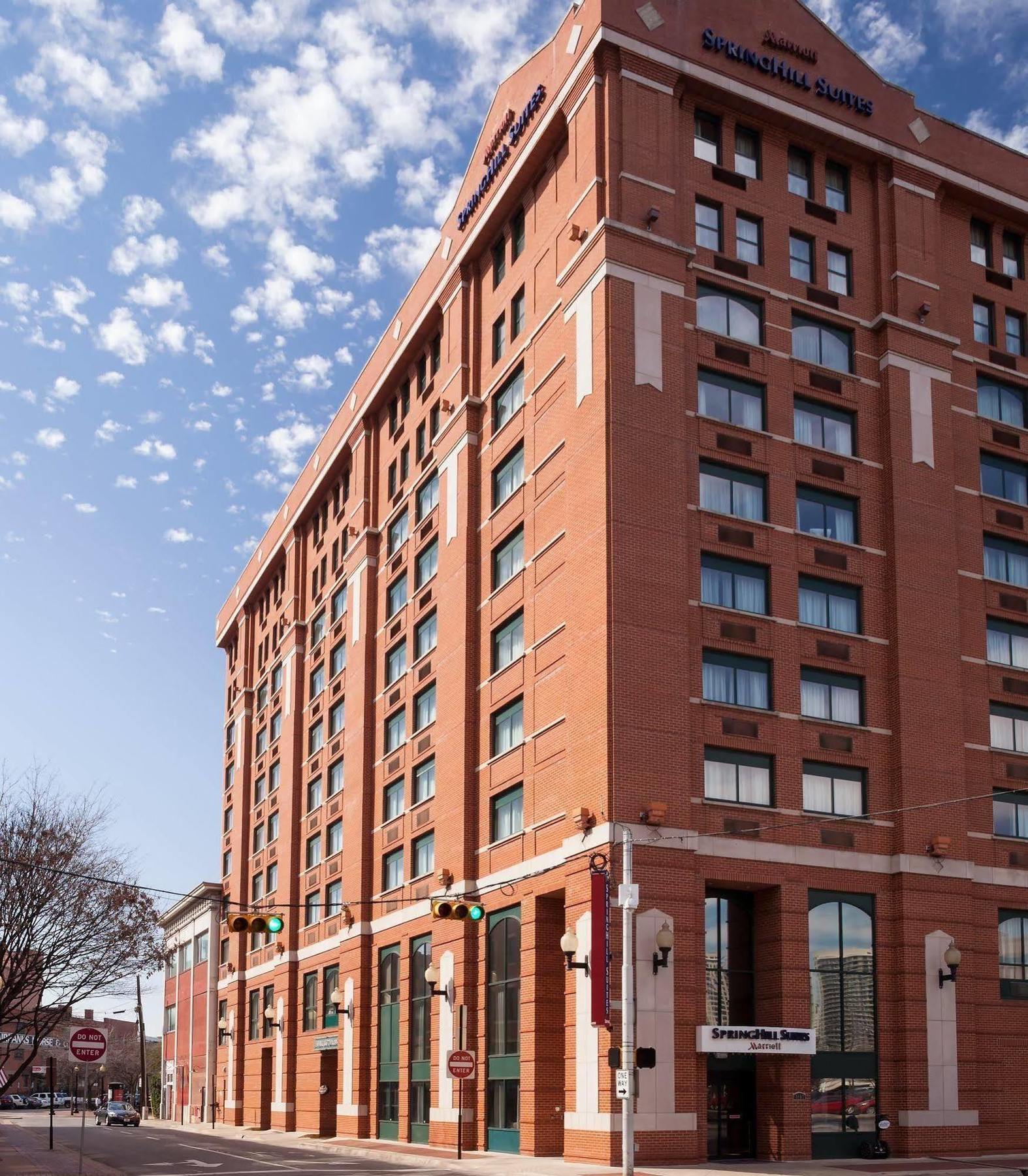 Springhill Suites By Marriott Dallas Downtown / West End Esterno foto